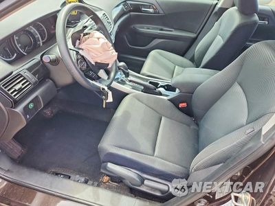Zdjęcie 7 z 12 samochodu: 2017 HONDA ACCORD LX VIN:1HGCR2F30HA032227 - miniatura