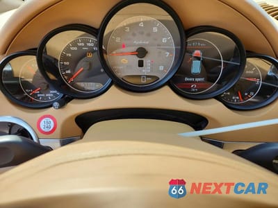 Zdjęcie 9 z 14 samochodu: 2012 PORSCHE CAYENNE S HYBRID VIN:WP1AE2A28CLA91344 - miniatura