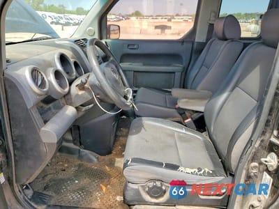 Zdjęcie 7 z 12 samochodu: 2004 HONDA ELEMENT EX VIN:5J6YH28604L027276 - miniatura