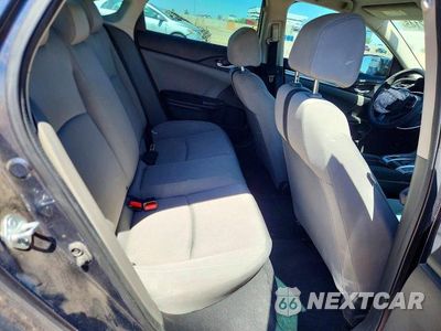 Zdjęcie 10 z 12 samochodu: 2021 HONDA CIVIC LX VIN:2HGFC2F61MH536998 - miniatura