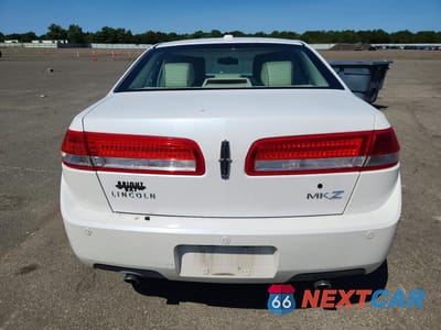Zdjęcie 6 z 12 samochodu: 2011 LINCOLN MKZ VIN:3LNHL2GC3BR765398 - miniatura