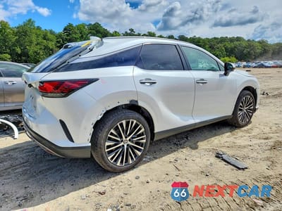 Trzecie zdjęcie samochodu z tyłu: 2026 LEXUS RX 350 PREMIUM+ VIN:2T2BAMCA7TC141641 - miniatura