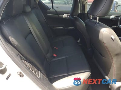 Zdjęcie 10 z 12 samochodu: 2013 LEXUS CT 200H VIN:JTHKD5BH4D2131969 - miniatura