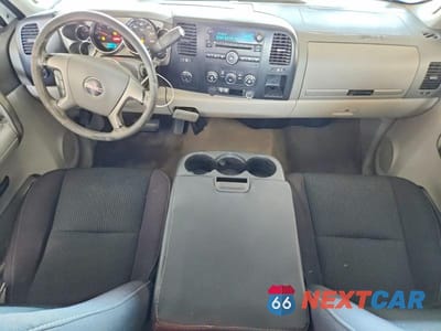 Zdjęcie 8 z 12 samochodu: 2008 GMC SIERRA VIN:1GTHK29608E142671 - miniatura