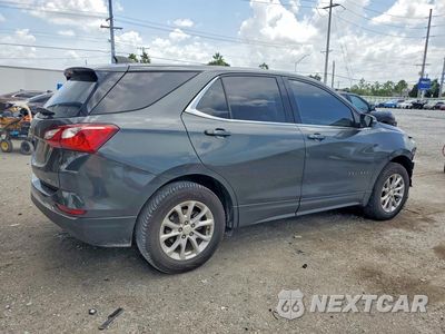 Trzecie zdjęcie samochodu z tyłu: 2019 CHEVROLET EQUINOX LT VIN:3GNAXUEV8KS525855 - miniatura