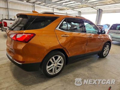Trzecie zdjęcie samochodu z tyłu: 2018 CHEVROLET EQUINOX PREMIER VIN:2GNAXVEV4J6117064 - miniatura