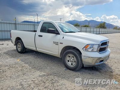 Czwarte zdjęcie samochodu z boku: 2019 RAM 1500 CLASSIC TRADESMAN VIN:3C6JR6DT8KG532216 - miniatura