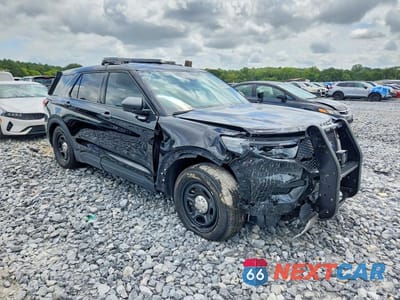Czwarte zdjęcie samochodu z boku: 2025 FORD EXPLORER POLICE INTERCEPTOR VIN:1FM5K8AC6SGB33486 - miniatura
