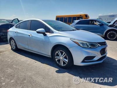 Czwarte zdjęcie samochodu z boku: 2017 CHEVROLET CRUZE LT VIN:1G1BE5SM8H7181075 - miniatura