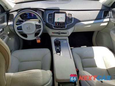 Zdjęcie 8 z 12 samochodu: 2023 VOLVO XC90 CORE VIN:YV4L12PV1P1942101 - miniatura