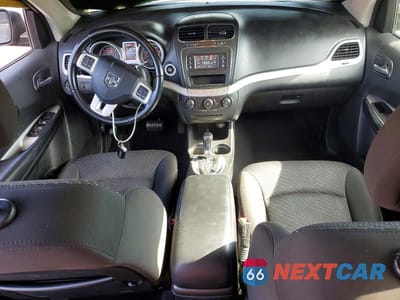 Zdjęcie 8 z 12 samochodu: 2020 DODGE JOURNEY SE VIN:3C4PDCABXLT279677 - miniatura