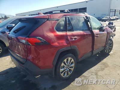 Trzecie zdjęcie samochodu z tyłu: 2025 TOYOTA RAV4 XLE PREMIUM VIN:JTMC1RFV0SD137209 - miniatura
