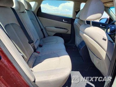 Zdjęcie 10 z 13 samochodu: 2016 KIA OPTIMA LX VIN:5XXGT4L37GG039373 - miniatura