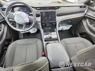 Zdjęcie 8 z 13 samochodu: 2025 JEEP GRAND CHEROKEE LAREDO VIN:1C4RJHAG4SC268808 - miniatura
