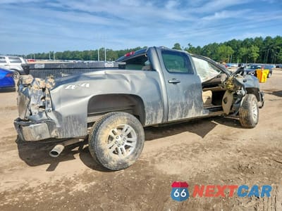 Trzecie zdjęcie samochodu z tyłu: 2011 CHEVROLET SILVERADO K1500 LTZ VIN:3GCPKTE38BG302194 - miniatura