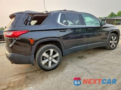 Trzecie zdjęcie samochodu z tyłu: 2020 CHEVROLET TRAVERSE LT VIN:1GNEVHKW9LJ165459 - miniatura