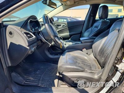Zdjęcie 7 z 12 samochodu: 2017 CHRYSLER 200 LIMITED VIN:1C3CCCABXHN504483 - miniatura