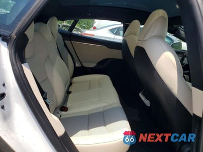 Zdjęcie 10 z 12 samochodu: 2023 TESLA MODEL S VIN:5YJSA1E54PF516115 - miniatura