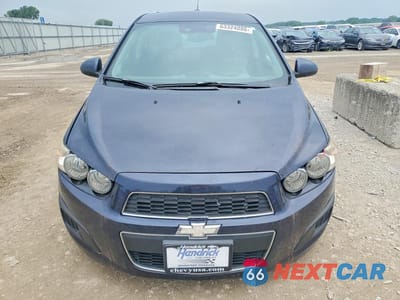 Piąte zdjęcie samochodu w środku: 2015 CHEVROLET SONIC LT VIN:1G1JC5SB5F4198964 - miniatura