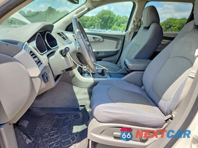 Zdjęcie 7 z 12 samochodu: 2011 CHEVROLET TRAVERSE LT VIN:1GNKRGED0BJ258641 - miniatura