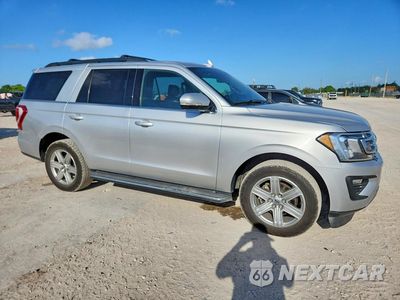 Czwarte zdjęcie samochodu z boku: 2019 FORD EXPEDITION XLT VIN:1FMJU1HT6KEA16167 - miniatura