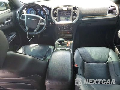 Zdjęcie 8 z 12 samochodu: 2013 CHRYSLER 300 300C VIN:2C3CCAEGXDH740015 - miniatura