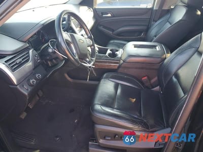 Zdjęcie 7 z 13 samochodu: 2020 CHEVROLET SUBURBAN K1500 LT VIN:1GNSKHKC2LR121757 - miniatura