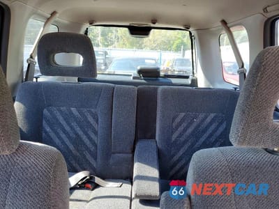 Zdjęcie 10 z 13 samochodu: 2001 HONDA CR-V VIN:JHLRD28451C005096 - miniatura