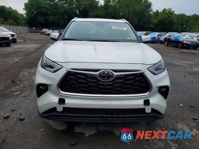 Piąte zdjęcie samochodu w środku: 2026 TOYOTA HIGHLANDER LIMITED VIN:5TDKDRBH2TS597187 - miniatura