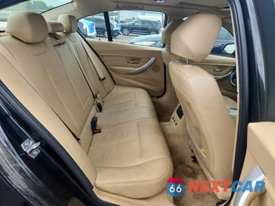 Zdjęcie 10 z 12 samochodu: 2013 BMW 328 XI SULEV VIN:WBA3B5C50DF591426 - miniatura