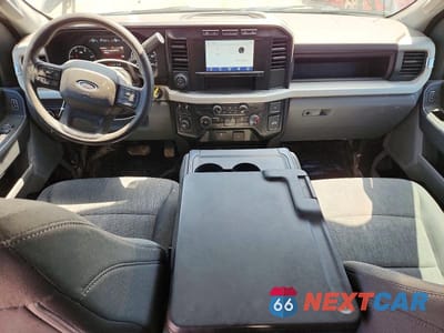 Zdjęcie 8 z 12 samochodu: 2023 FORD F250 SUPER DUTY VIN:1FT8W2BT0PEC15248 - miniatura