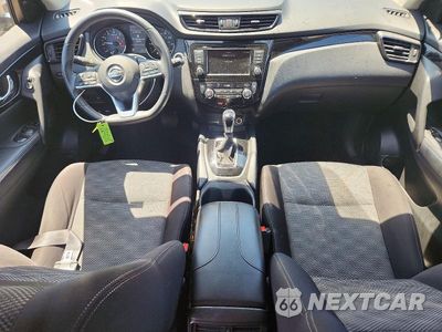 Zdjęcie 8 z 13 samochodu: 2019 NISSAN ROGUE SPORT SV VIN:JN1BJ1CR0KW622204 - miniatura