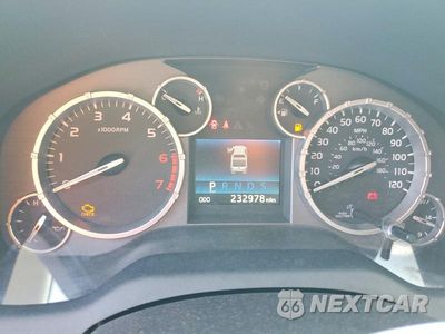Zdjęcie 9 z 12 samochodu: 2014 TOYOTA TUNDRA CREWMAX LIMITED VIN:5TFFY5F17EX155823 - miniatura