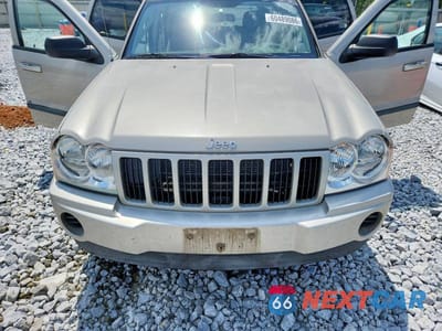 Zdjęcie 11 z 12 samochodu: 2007 JEEP GRAND CHEROKEE LAREDO VIN:1J8GS48KX7C615940 - miniatura