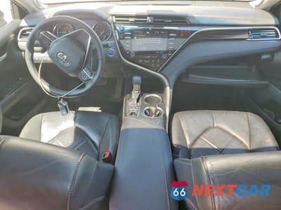 Zdjęcie 8 z 13 samochodu: 2018 TOYOTA CAMRY HYBRID XLE VIN:4T1B21HK8JU502856 - miniatura