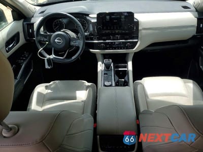 Zdjęcie 8 z 13 samochodu: 2024 NISSAN PATHFINDER SL VIN:5N1DR3CD3RC251593 - miniatura