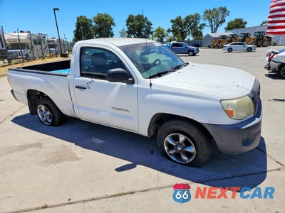 Czwarte zdjęcie samochodu z boku: 2005 TOYOTA TACOMA BASE VIN:5TENX22N55Z141935 - miniatura