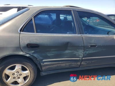 Zdjęcie 10 z 12 samochodu: 1998 HONDA ACCORD EX VIN:1HGCG1656WA060368 - miniatura
