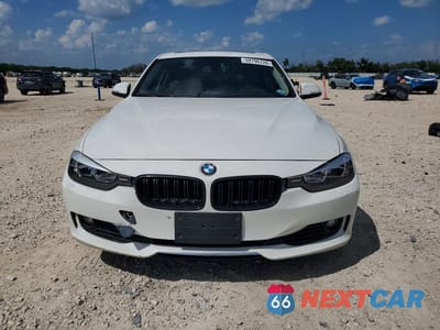 Piąte zdjęcie samochodu w środku: 2013 BMW 328 XI SULEV VIN:WBA3B5C58DF593943 - miniatura