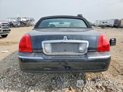 Zdjęcie 6 z 12 samochodu: 2007 LINCOLN TOWN CAR SIGNATURE VIN:1LNHM81W67Y624188 - miniatura