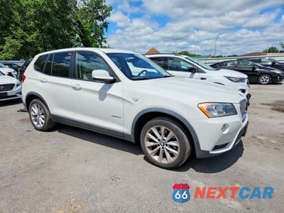 Czwarte zdjęcie samochodu z boku: 2013 BMW X3 XDRIVE28I VIN:5UXWX9C50D0A27109 - miniatura