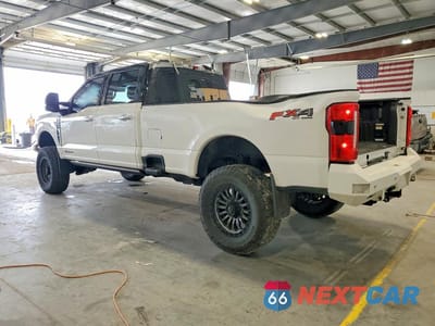 Drugie zdjęcie samochodu z przodu: 2025 FORD F350 SUPER DUTY VIN:1FT8W3BM4SEC64184 - miniatura