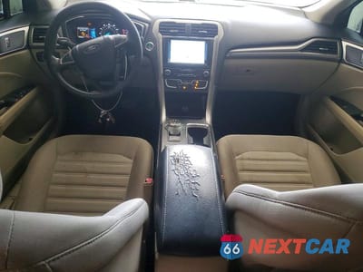 Zdjęcie 8 z 12 samochodu: 2019 FORD FUSION SE VIN:3FA6P0HD7KR203554 - miniatura