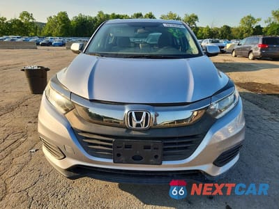 Piąte zdjęcie samochodu w środku: 2019 HONDA HR-V LX VIN:3CZRU6H36KG710395 - miniatura