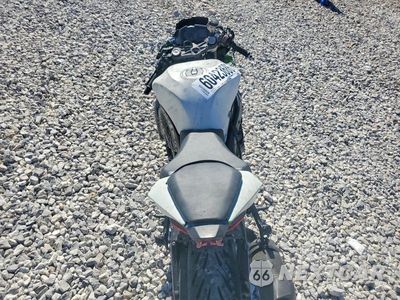 Zdjęcie 6 z 8 samochodu: 2020 KAWASAKI ZX636 K VIN:JKBZXJG15LA008641 - miniatura