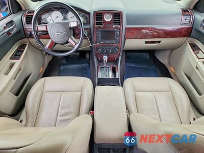 Zdjęcie 8 z 12 samochodu: 2005 CHRYSLER 300 TOURING VIN:2C3AA53G45H183174 - miniatura