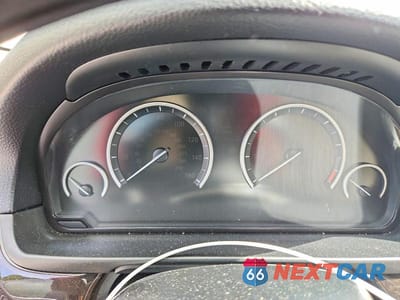 Zdjęcie 9 z 12 samochodu: 2014 BMW 528 XI VIN:WBA5A7C53ED618509 - miniatura