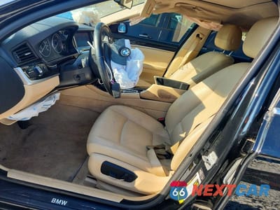 Zdjęcie 7 z 12 samochodu: 2015 BMW 528 I VIN:WBA5A5C53FD513202 - miniatura