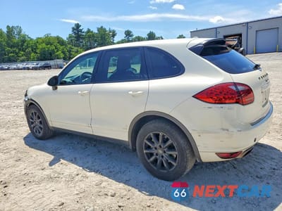 Drugie zdjęcie samochodu z przodu: 2011 PORSCHE CAYENNE VIN:WP1AA2A22BLA09053 - miniatura