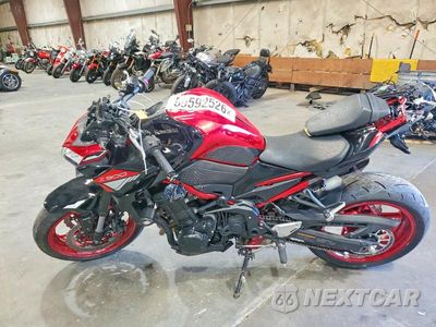 Trzecie zdjęcie samochodu z tyłu: 2024 KAWASAKI ZR900 F VIN:ML5ZRDF19RDA66778 - miniatura